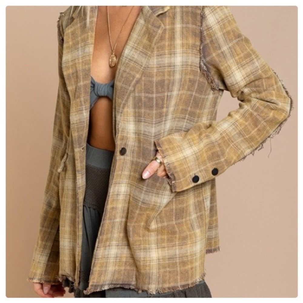 **ON BACK ORDER UNTIL FURTHER NOTICE** POL Grunge Meets Retro Plaid Jacket - Picture 13 of 17